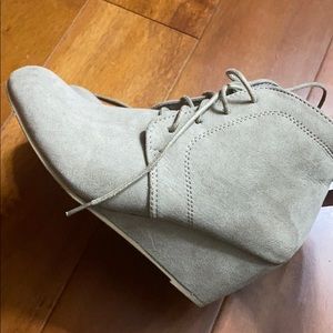 Charlotte Russe heel boots